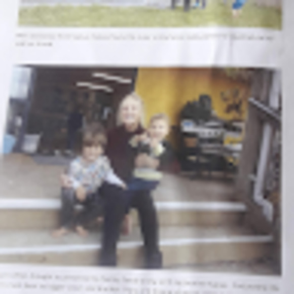 Meet your Posher, Sandra - Picture 1 of 1